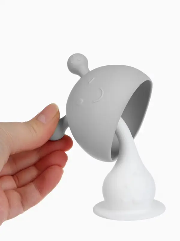 Прорезыватель силиконовый для зубов с погремушкой 3 в 1 M&B «Зайка», серый