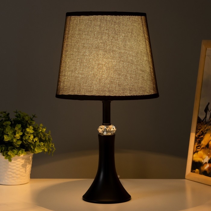 Настольная лампа Настольная лампа "Падер" E27 40Вт черный 21х21х38 см RISALUX