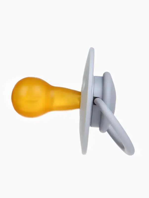 Набор классических пустышек, 2 шт., латекс, серый/серо-синий, в контейнере, от 6 мес., M&B Набор классических пустышек, 2 шт., латекс, серый/серо-синий, в контейнере, от 6 мес., M&B