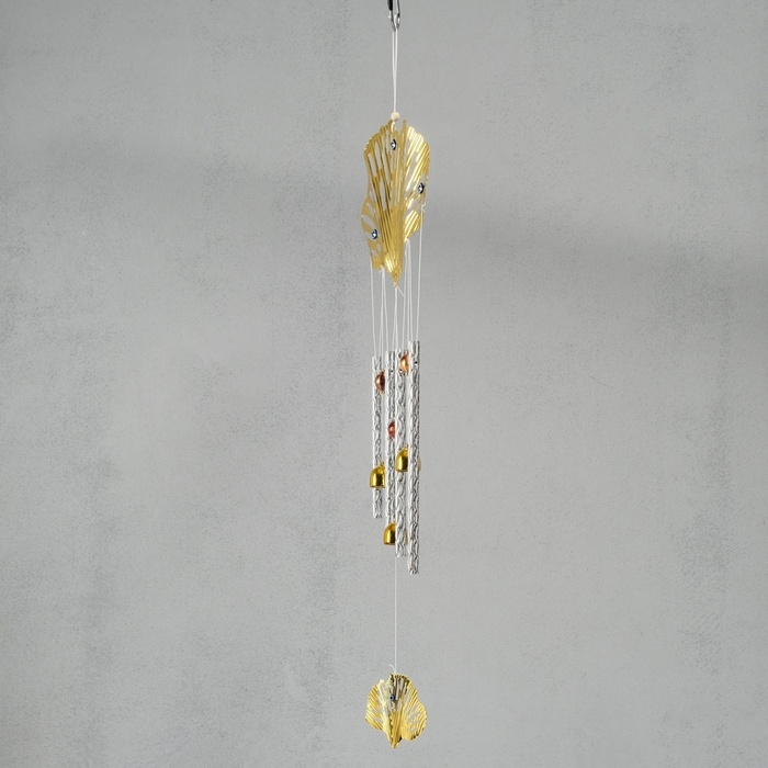 Музыка ветра от сглаза металл Музыка ветра от сглаза металл "Лист Назар" 4 трубки и 3 колокольчика 2,5х23,5х67 см