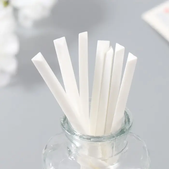 Сургуч для печати стержень 1/4 "Слоновая кость" 12,7х0,7х0,7 см