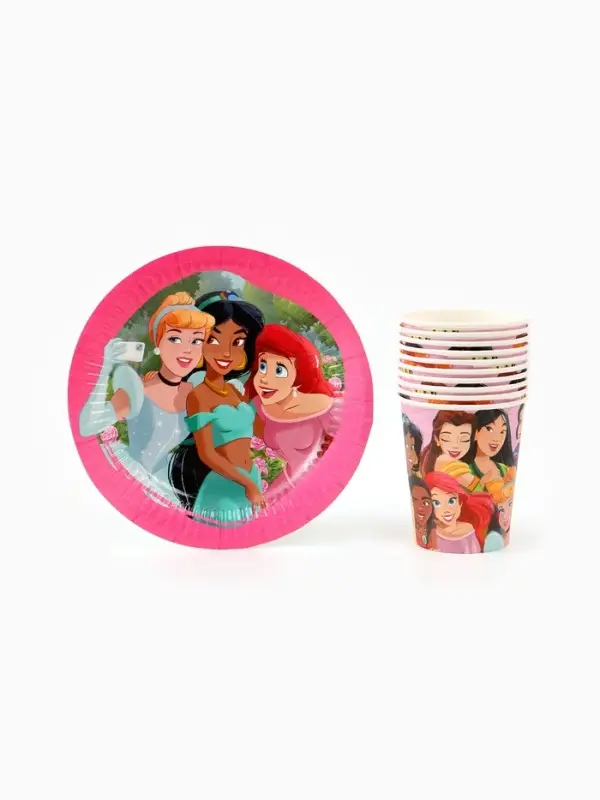 Посуда одноразовая бумажная на 10 персон: стаканы, тарелки, скатерть, Принцессы Посуда одноразовая бумажная на 10 персон: стаканы, тарелки, скатерть, Принцессы