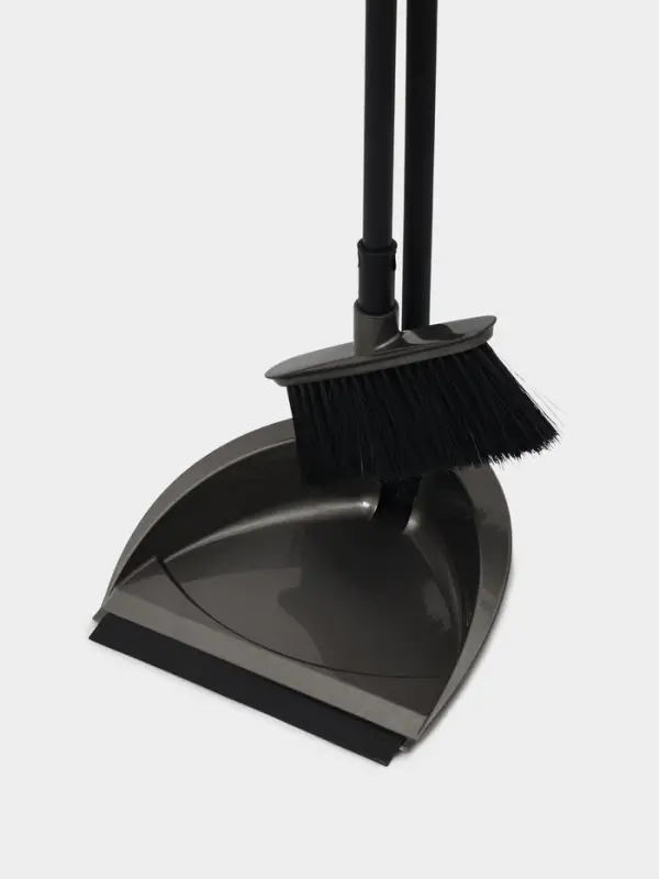 Щётка для пола с совком и кромкой Svip &laquo;Классика&raquo;, пластик, 8&times;24&times;88 см, серый