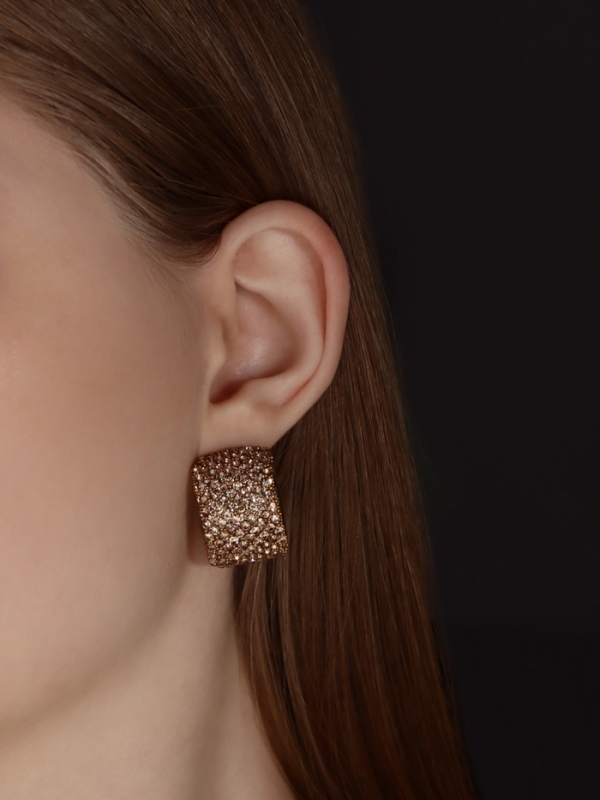 Серьги со стразами «Блеск» дуга, цвет золото