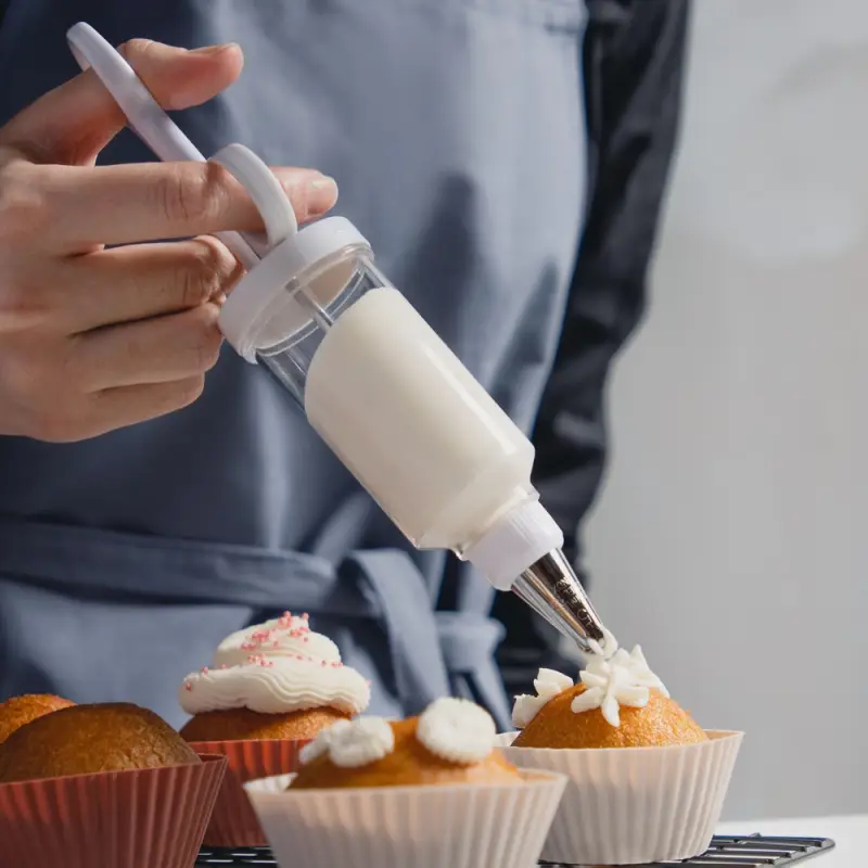 VETTA Шприц кулинарный с 6 насадками из нерж.стали