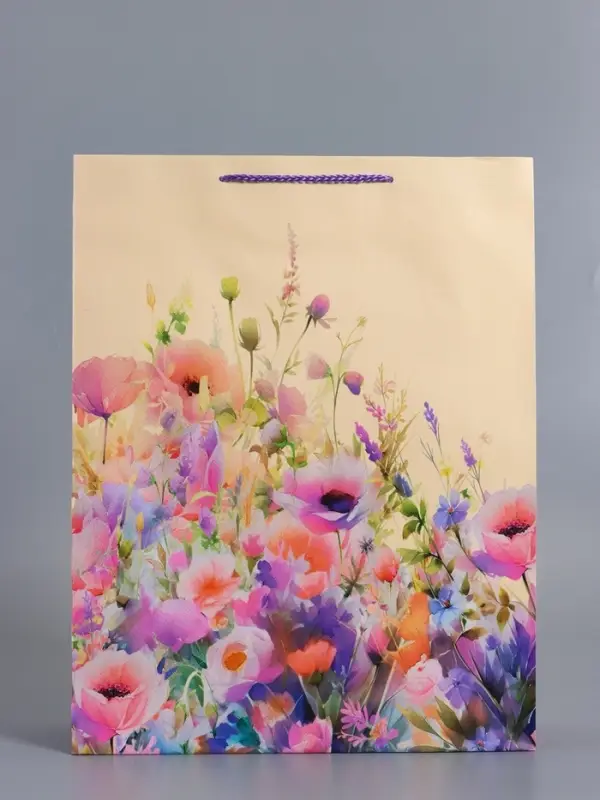 Пакет подарочный "Полевые цветы", ламинированный, 33 х 42,5 х 10 см