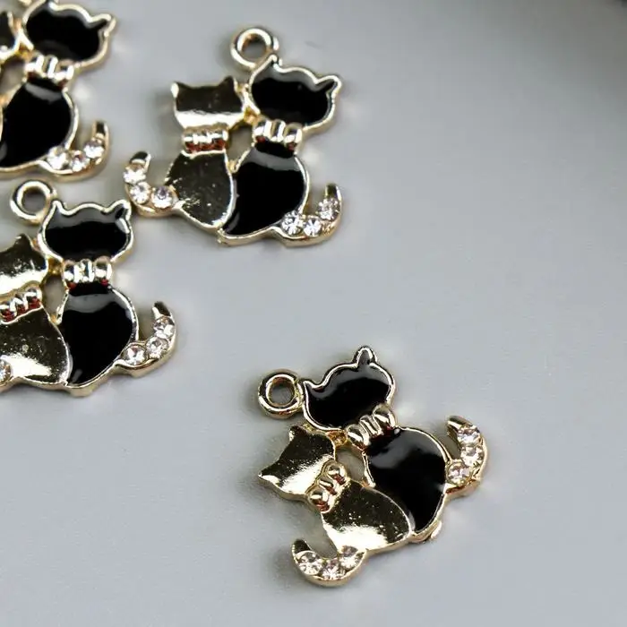 Металлический элемент, декоративная подвеска «Арт Узор. Котята»,,, эмаль, стразы, золото, 1.9×1.8 см