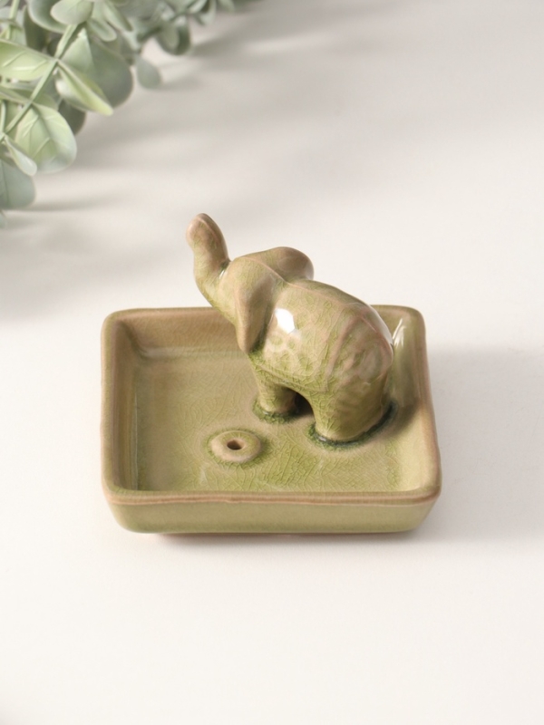 Подставка для благовоний керамика "Слон в цветочной попоне" тёмно-зелёный 9х9х6 см