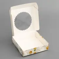 Коробка подарочная сборная с окном, упаковка, «Презент», 11.5×11.5×3 см