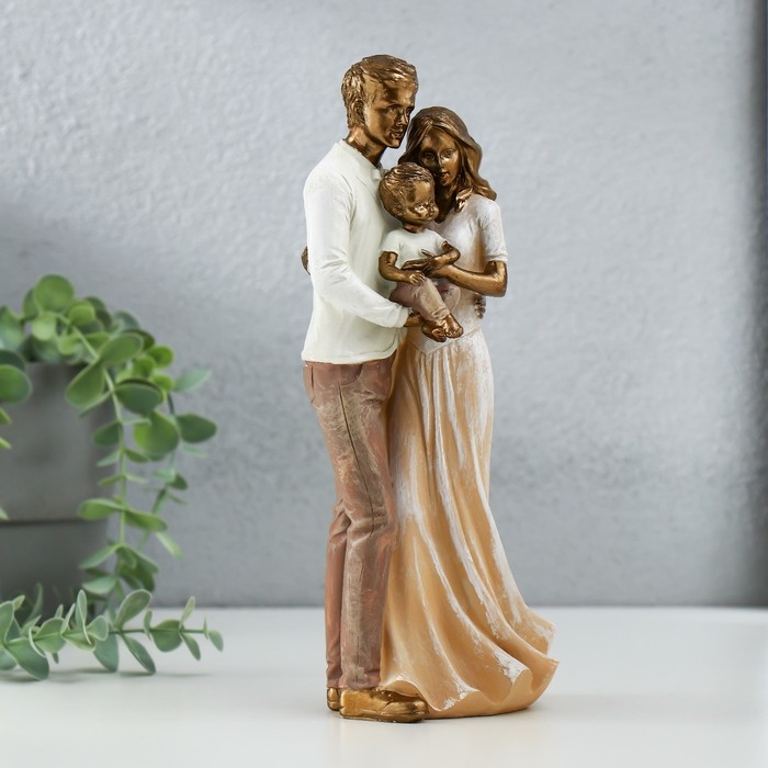 Сувенир полистоун  Сувенир полистоун "Родители с малышом" бронза, пастельные оттенки 10,5х9х23,5 см
