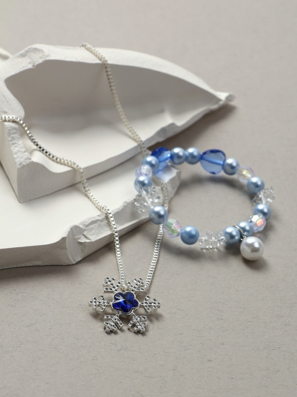 Набор детский Набор детский "Выбражулька" 2 пр-та: кулон, браслет, зимняя принцесса, цвет бело-голубой