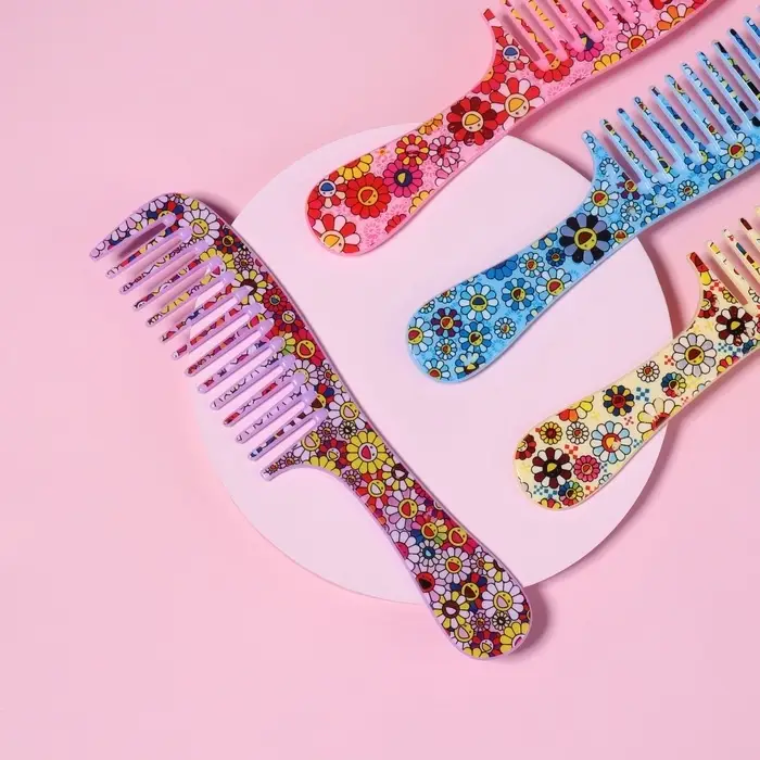 Расчёска, 19(±1) × 4 см, рисунок МИКС