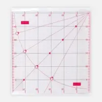 Линейка для квилтинга и пэчворка, с отверстиями, 30&times;30 см, розовая