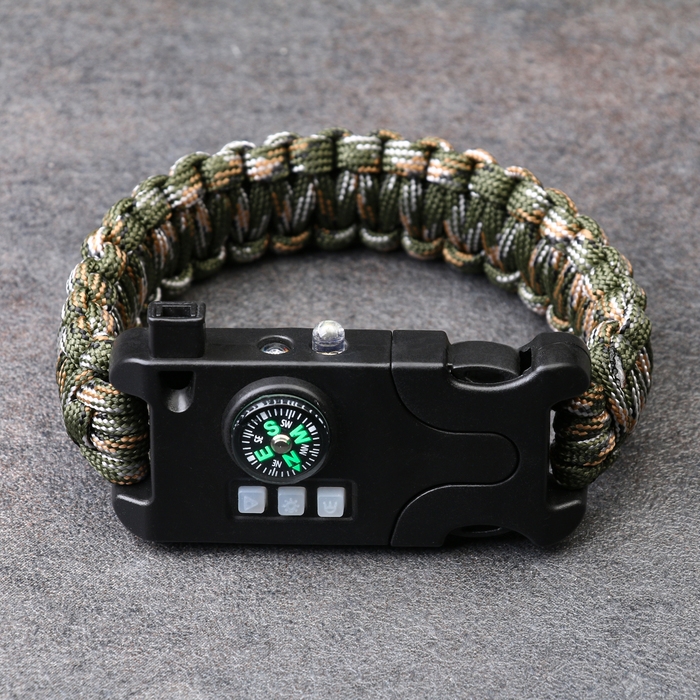 Браслет для выживания 5в1 (паракорд - 3 м, компас,свисток,огниво, фонарь), лесной камуфляж 1022407 Браслет для выживания 5в1 (паракорд - 3 м, компас,свисток,огниво, фонарь), лесной камуфляж 1022407