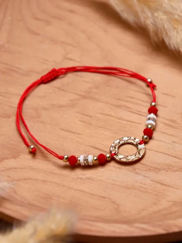 Браслет-оберег &laquo;Красная нить&raquo;, женский, защита, кольцо, бело-красный в золоте, d=6