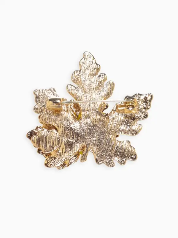 Брошь &laquo;Листья&raquo;, три кленовых, цветная в золоте