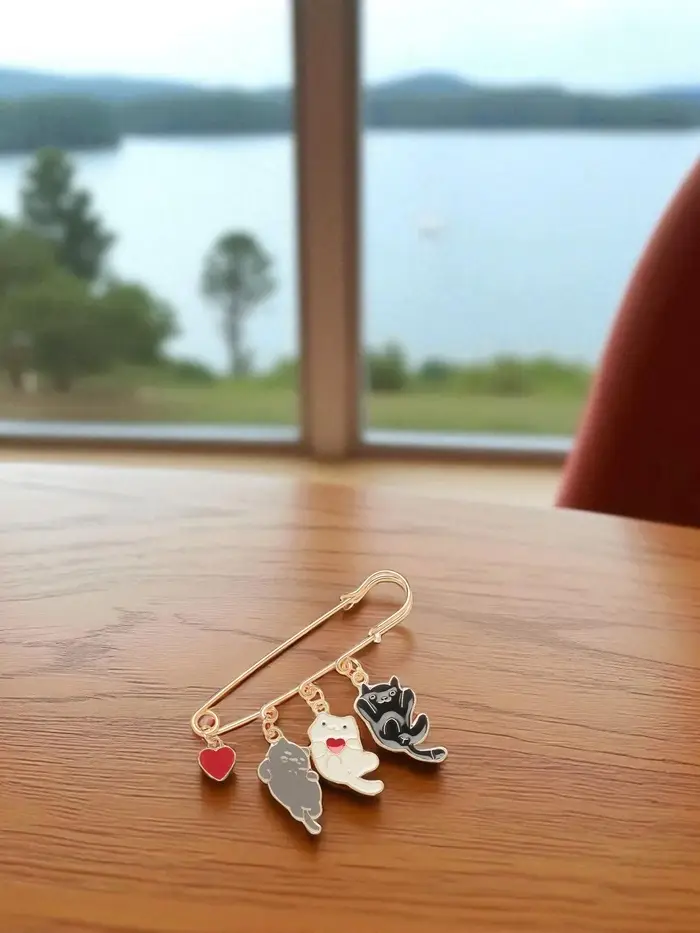 Булавка &laquo;Котята&raquo;, игривые, 7 см, цветная в золоте