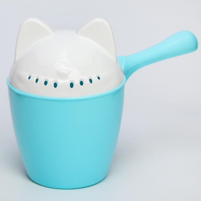 Ковш пластиковый для купания и мытья головы, детский банный ковшик «Котофей», 1 л., с леечкой, цвет голубой Ковш пластиковый для купания и мытья головы, детский банный ковшик «Котофей», 1 л., с леечкой, цвет голубой