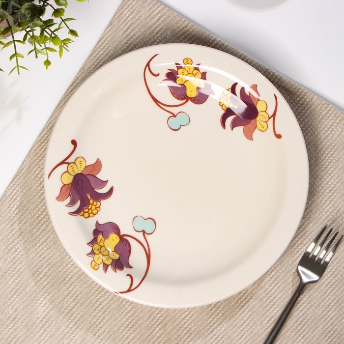 Тарелка обеденная «Мили», d=26 см, бежевая, керамика Тарелка обеденная «Мили», d=26 см, бежевая, керамика