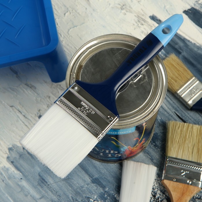 Кисть плоская ТУНДРА, искусственная щетина, пластиковая рукоятка, 2.5", 63 мм