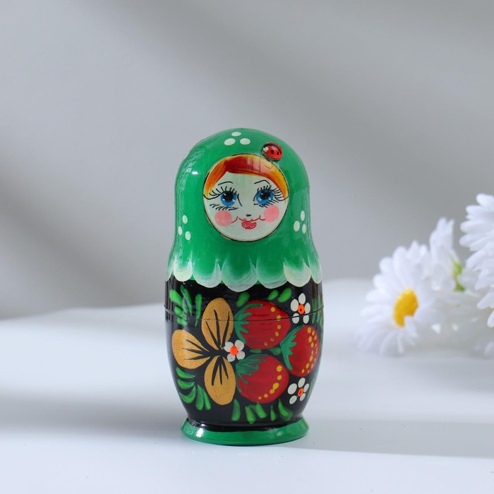 Матрёшка «Божья коровка», зелёное платье, 5 кукольная, 10-12 см Матрёшка «Божья коровка», зелёное платье, 5 кукольная, 10-12 см