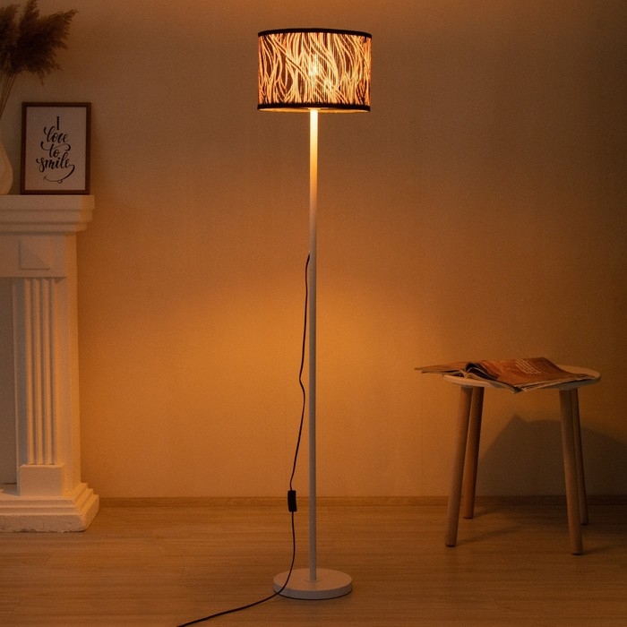 Торшер без абажура  Торшер без абажура "Лайнер" Е27 40Вт белый 22х22х155см