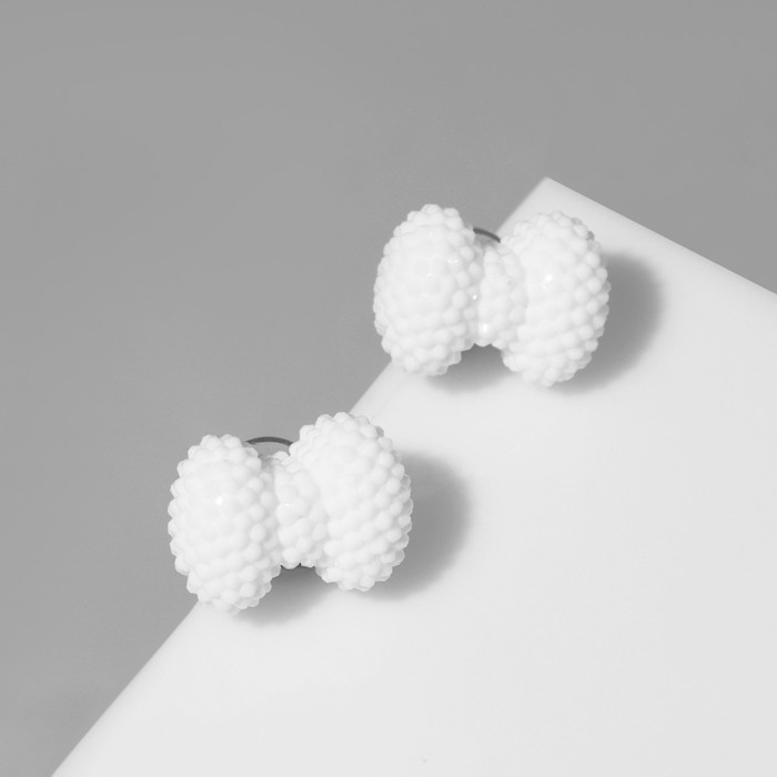 Серьги пластик «Карамель» бант, цвет белый Серьги пластик «Карамель» бант, цвет белый