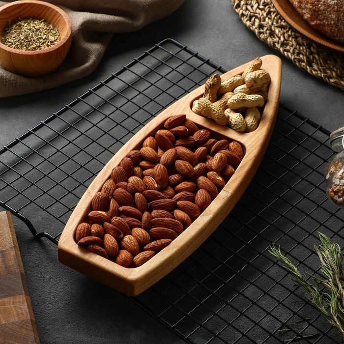 Менажница «Лодочка», 2 секции, d=30×1 см, берёза Менажница «Лодочка», 2 секции, d=30×1 см, берёза