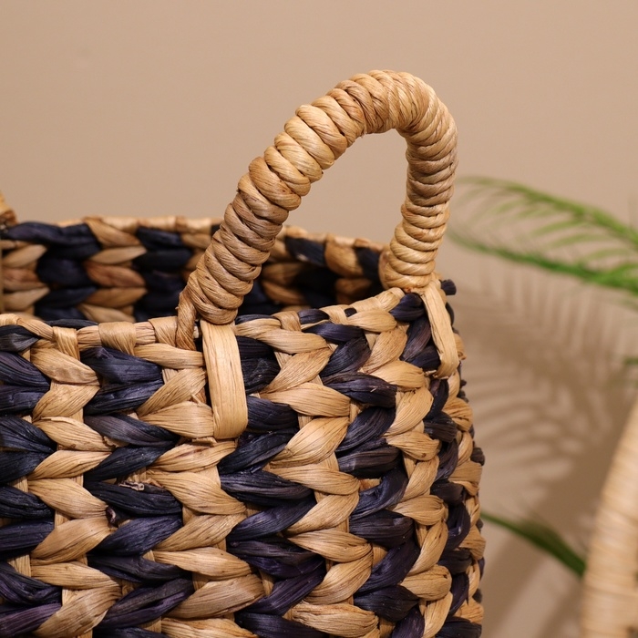 Корзина плетёная 30х30х35 см Корзина плетёная 30х30х35 см