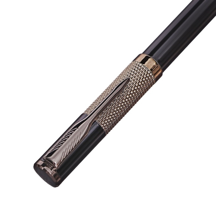 Ручка подарочная шариковая в кожзам футляре поворотная ПБ корпус черный/бронза Ручка подарочная шариковая в кожзам футляре поворотная ПБ корпус черный/бронза