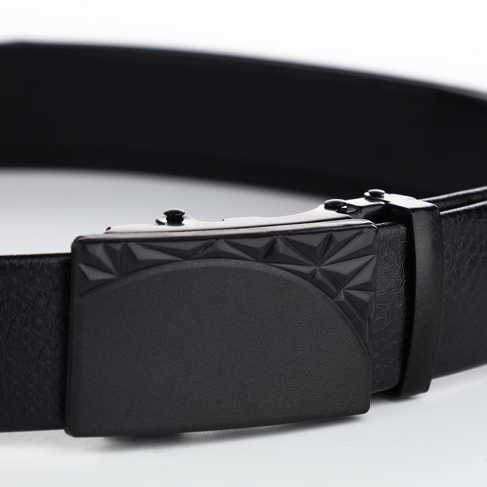 Ремень мужской, ширина 3,5 см, пряжка автомат, цвет чёрный Ремень мужской, ширина 3,5 см, пряжка автомат, цвет чёрный