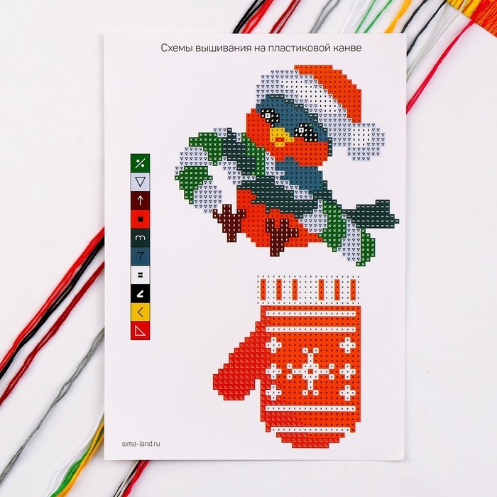 Вышивка крестиком на новый год на деревянной канве «Снегирь с варежкой», новогодний набор для творчества Вышивка крестиком на новый год на деревянной канве «Снегирь с варежкой», новогодний набор для творчества