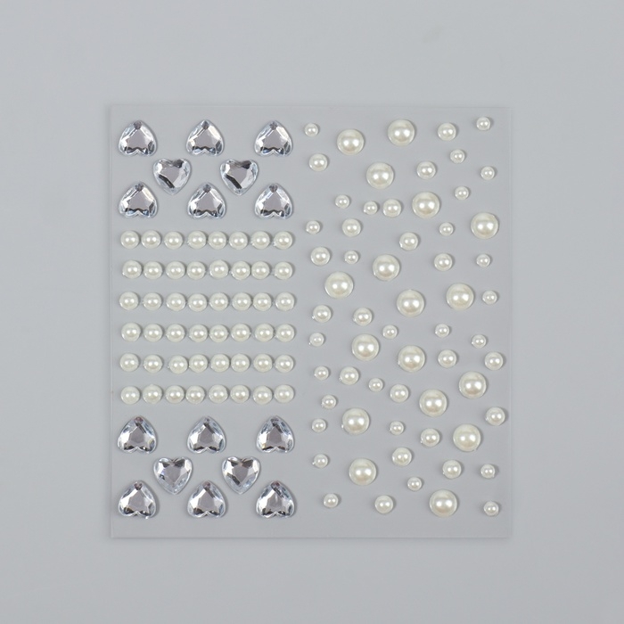 Стразы и жемчуг самоклеящиеся «Ассорти», фигурные, 125 шт на листе, цвет серебряный Стразы и жемчуг самоклеящиеся «Ассорти», фигурные, 125 шт на листе, цвет серебряный