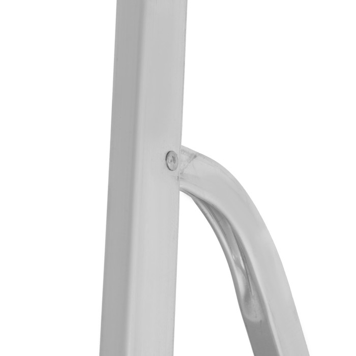 Стремянка ТУНДРА, алюминиевая, с органайзером, 3 ступени, 600 мм Стремянка ТУНДРА, алюминиевая, с органайзером, 3 ступени, 600 мм