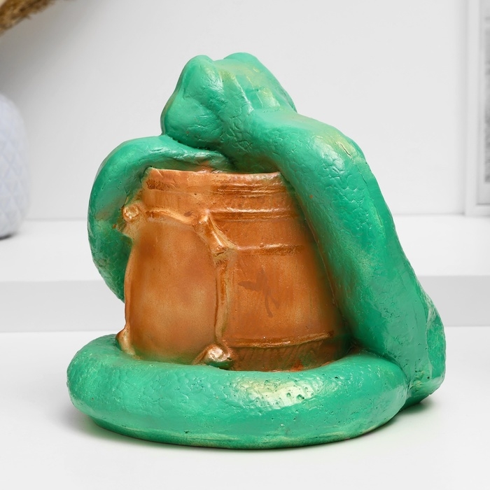 Фигура Фигура "Змея на бочке" зеленая, 20х20см