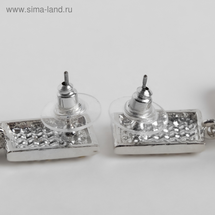 Серьги висячие со стразами «Шедевр», цвет белый в серебре, 6,7 см