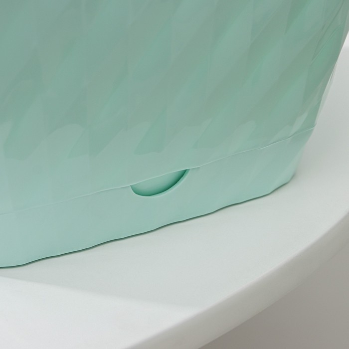 Горшок для цветов с поддоном «Классика», 2 л, пластиковый, цвет мятный Горшок для цветов с поддоном «Классика», 2 л, пластиковый, цвет мятный