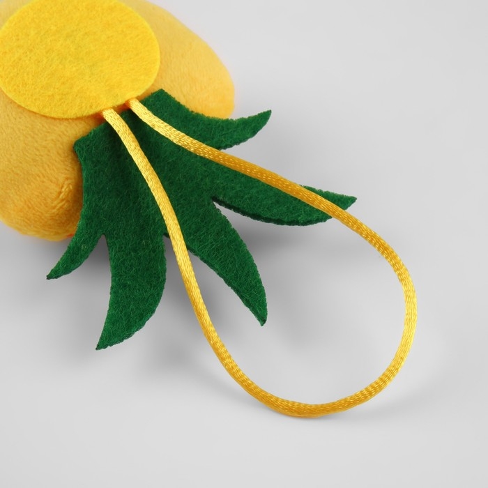 Игольница с петлёй «Ананас», 6,5 × 6,5 × 3 см, цвет жёлтый Игольница с петлёй «Ананас», 6,5 × 6,5 × 3 см, цвет жёлтый