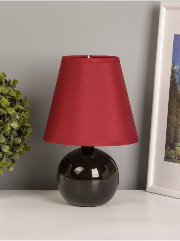 Лампа настольная Лампа настольная "Шар черный" цв. бордовый 25 см, Е14 220V 15х15х24,5 см RISALUX