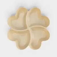 Менажница &laquo;Сердце&raquo;, 4 ячейки, пластик, 22.5&times;3 см, бежевая