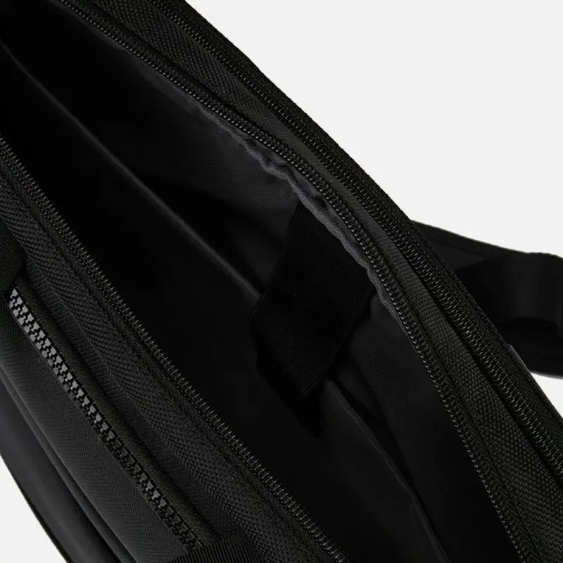 Сумка для ноутбука Discovery 15, черная