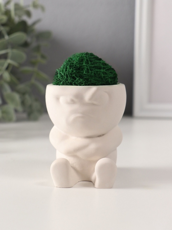 Кашпо бетонное  Кашпо бетонное "Мистер Зло" со мхом 7*6*6,5 см белый (мох зеленый стабилизированный)