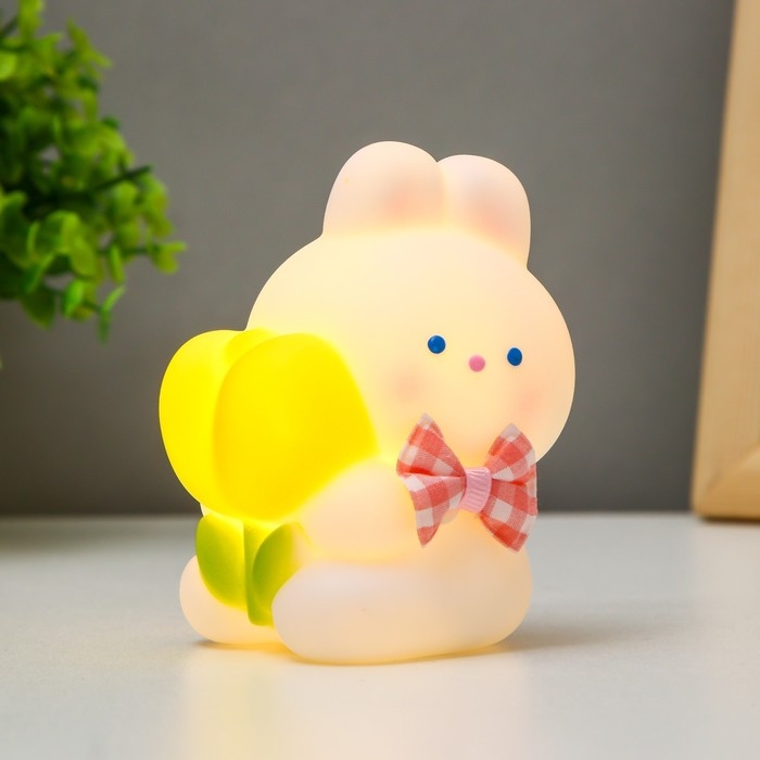 Ночник Ночник "Зайчик" LED от батареек бело-жёлтый 8х10 см RISALUX