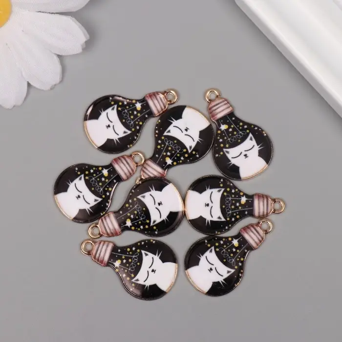 Декор для творчества металл, эмаль "Белый кот в лампочке" 2,8х1,6 см Декор для творчества металл, эмаль "Белый кот в лампочке" 2,8х1,6 см