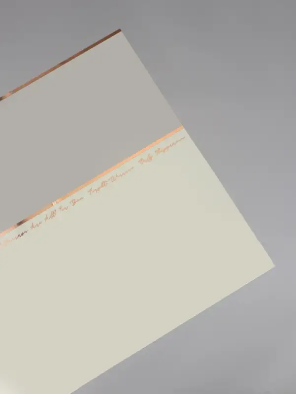 Плёнка для цветов &laquo;Полоса с окном&raquo;, светло-зелёная с золотым, 57&times;57&plusmn;2 см