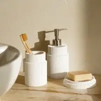 Аксессуары для ванной SL Home, 3 предмета: дозатор, мыльница, стакан, белые