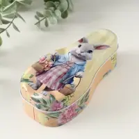 Шкатулка металл "Зайка с корзинками с цветами и яичками" 4,6х7х14,3 см Шкатулка металл "Зайка с корзинками с цветами и яичками" 4,6х7х14,3 см
