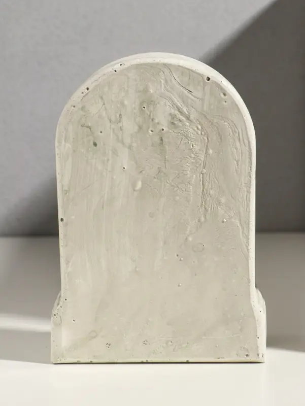 Икона с подставкой под свечу "Распятие" гипс, роспись, размер 18х13х7 см