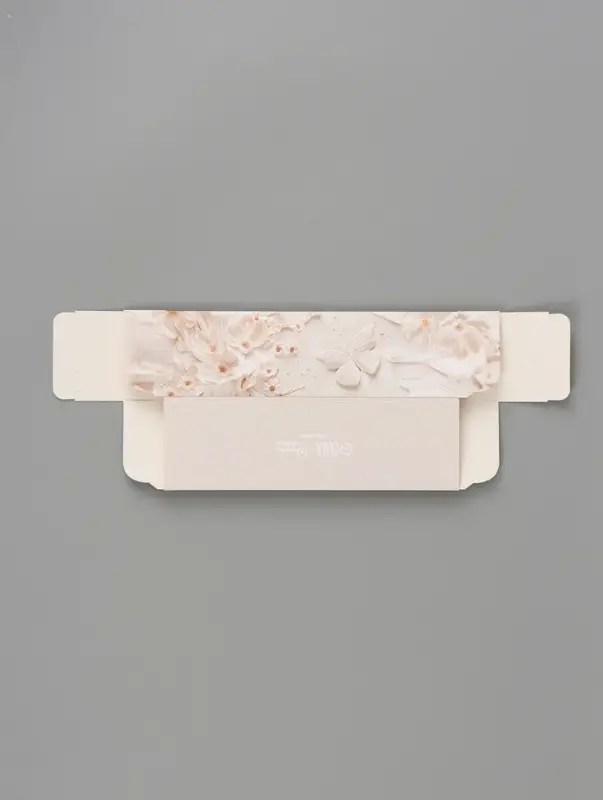 Коробка подарочная с окном &laquo;С любовью&raquo;, 18&times;5.5&times;5.5 см, самосборная