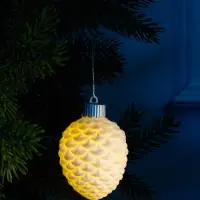 Ёлочный шар &laquo;Шишка&raquo;, 6.5&times;6.5&times;8 см, 1 LED, керамика, от батареек LR44&times;3, свечение тёплое белое